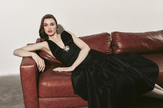 Dark Bella Elbise